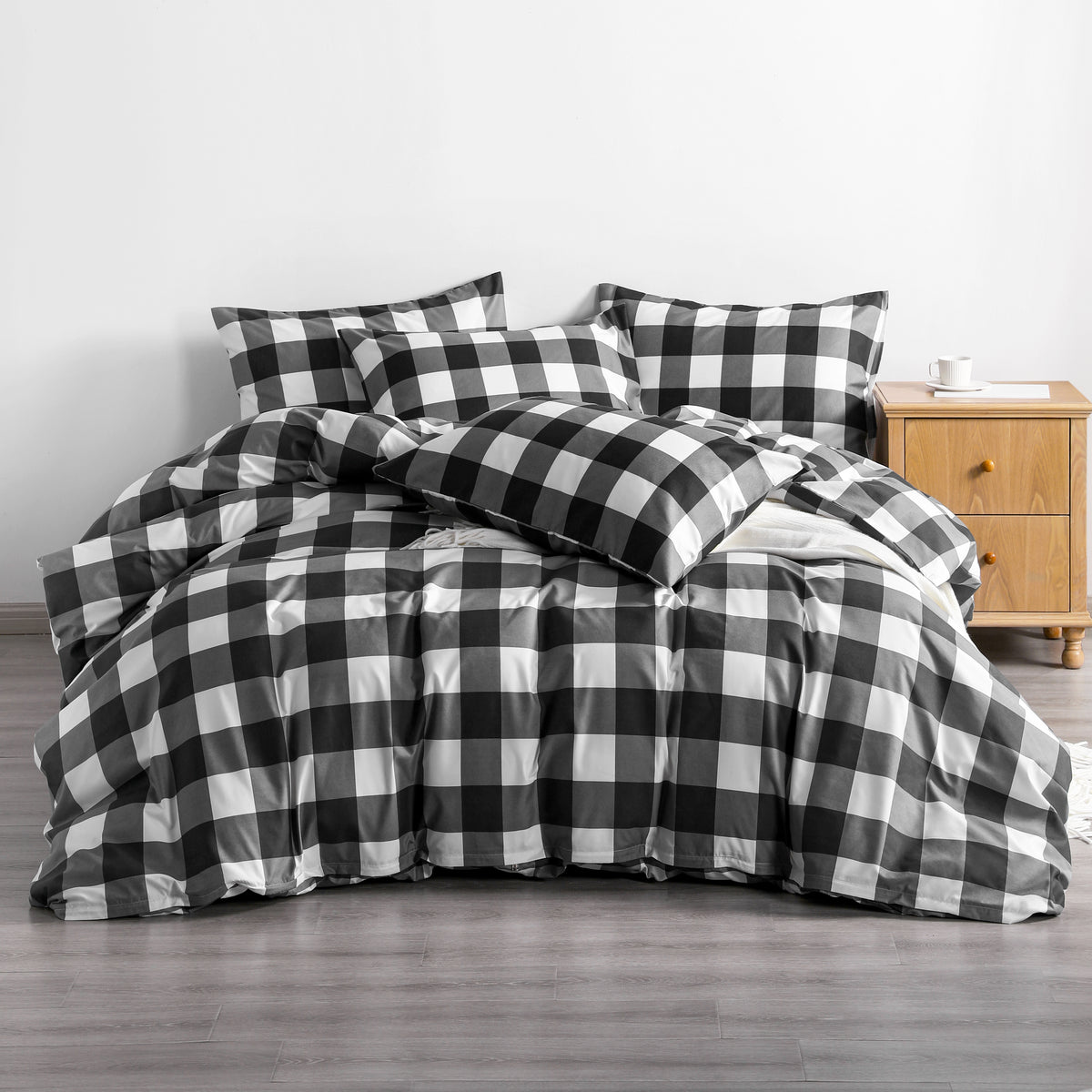 NTBAY 3 Pieces 100% Brushed Microfiber Striped Duvet Cover Set, Super Soft Black and White Printed Reversible Design Zipper Comforter Cover with Ties and Pillow 2 Shams