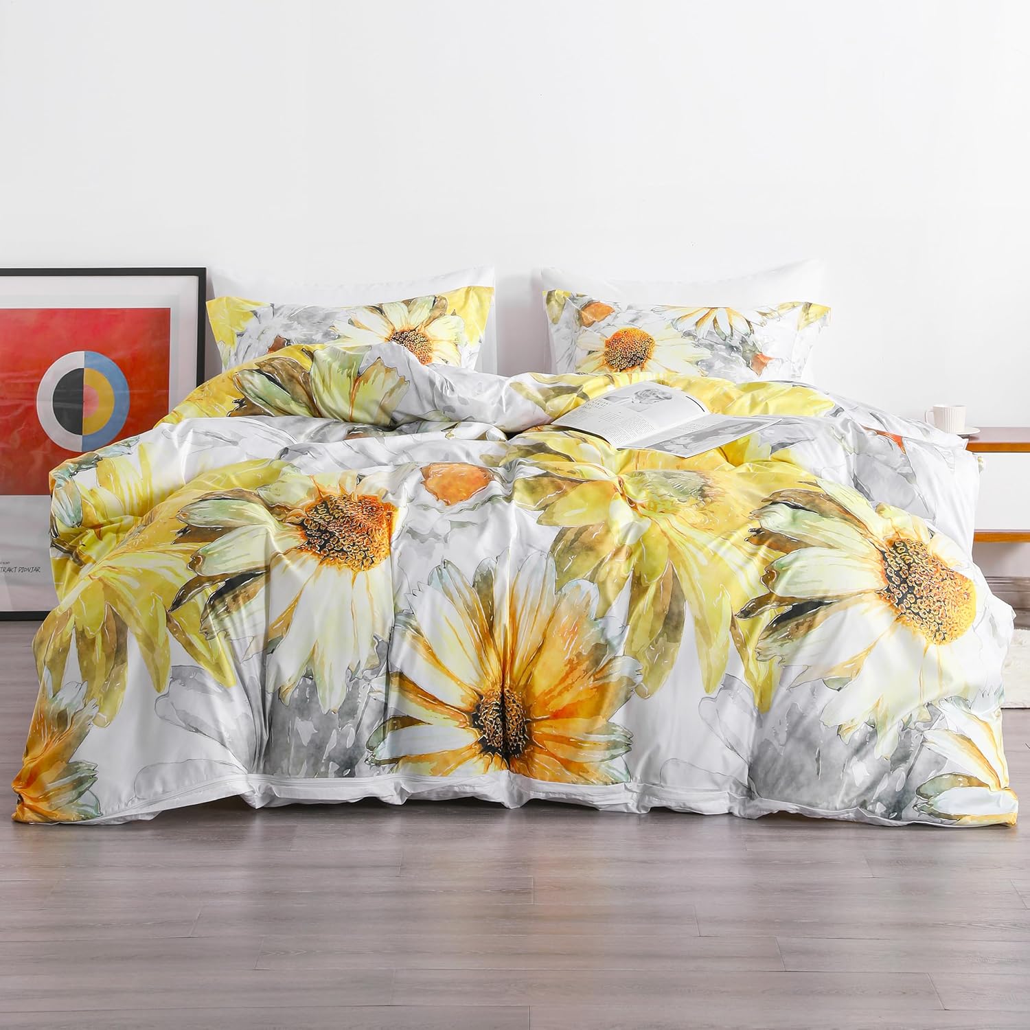 NTBAY Microfiber Duvet Cover Set, 3 Pieces (1 Duvet Cover + 2 Pillowcases) Ultra Soft Sunflower Printed Comforter Cover Set with Zipper Closure, Black