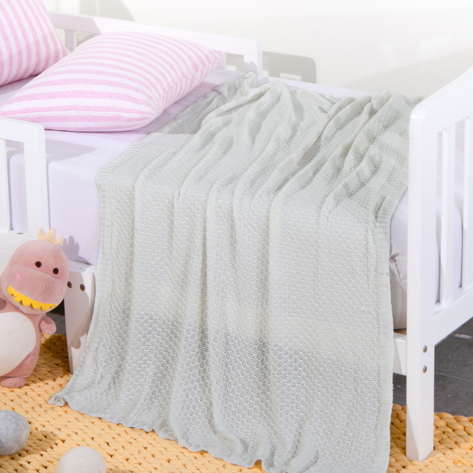 NTBAY Bamboo Cable Knitted Toddler Blanket - NTBAY